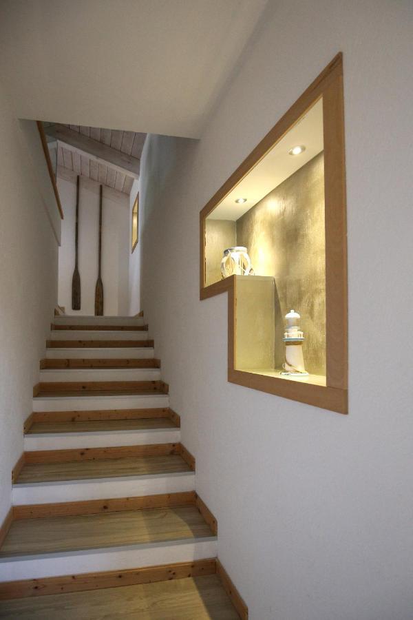 Mansarda Daila Villa กัสเตลซาร์โด ภายนอก รูปภาพ